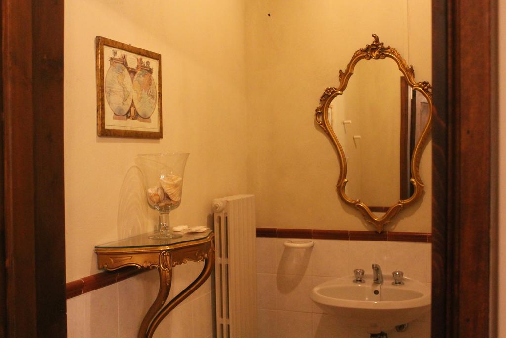Room And Breakfast Torre Felino Room photo