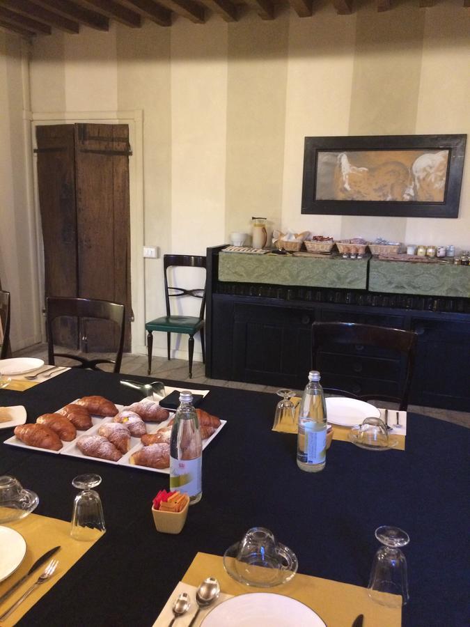 Room And Breakfast Torre Felino Exterior photo
